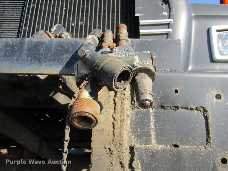 image for item DE5948 1990 Ford LT8000 dump truck