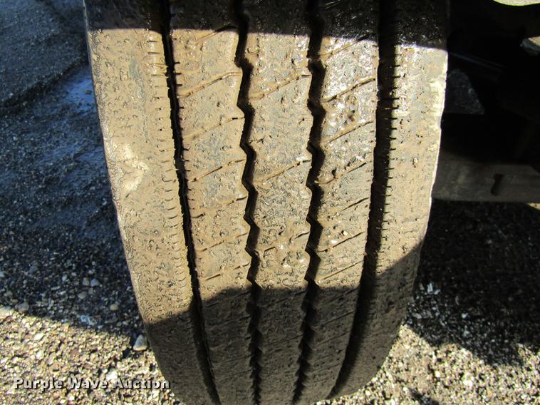 image for item DE5948 1990 Ford LT8000 dump truck