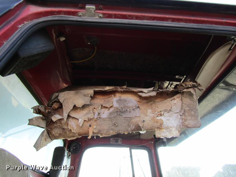 image for item DE5949 1988 Ford LT8000 dump truck