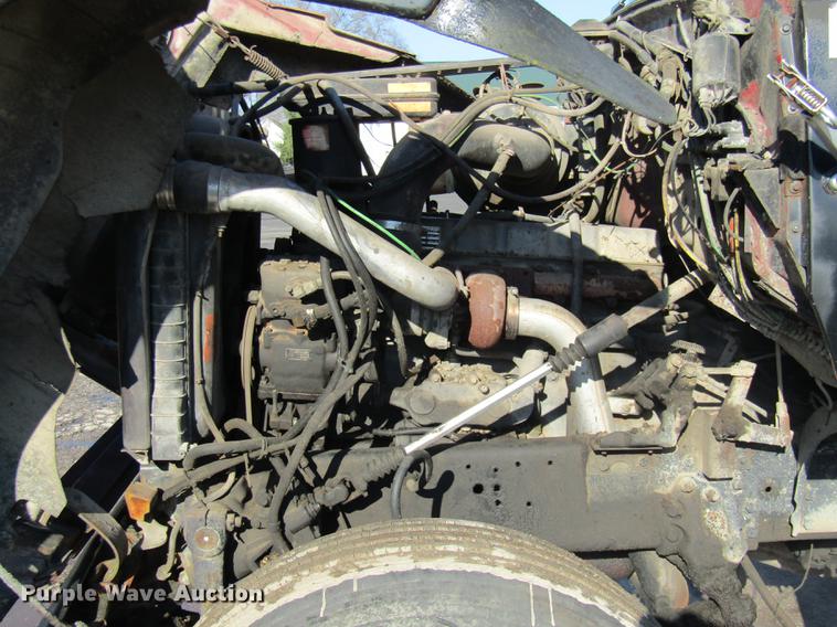 image for item DE5949 1988 Ford LT8000 dump truck