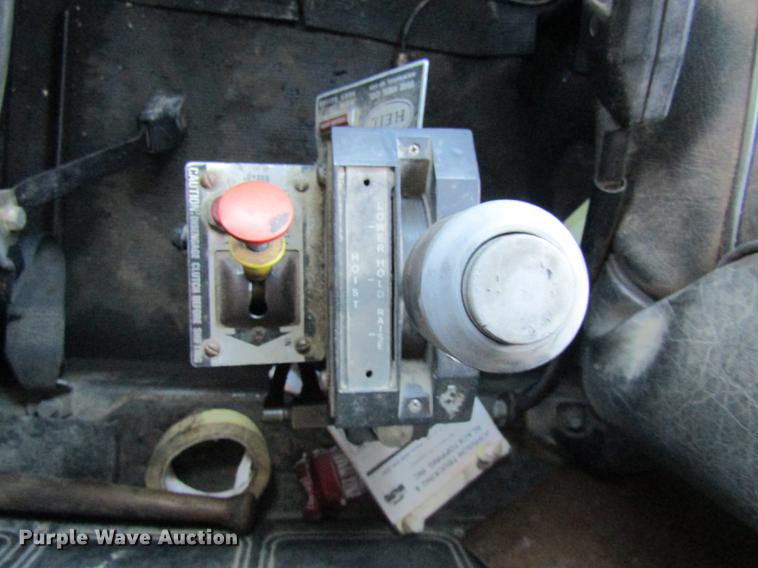 image for item DE5950 1991 Mack RD690S dump truck