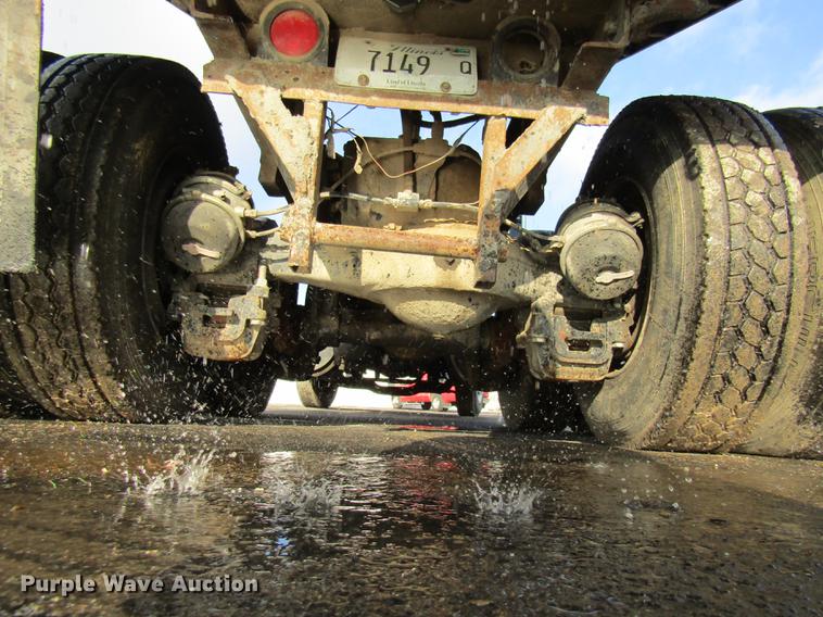 image for item DE5950 1991 Mack RD690S dump truck