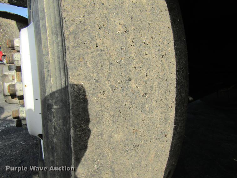 image for item DE5950 1991 Mack RD690S dump truck