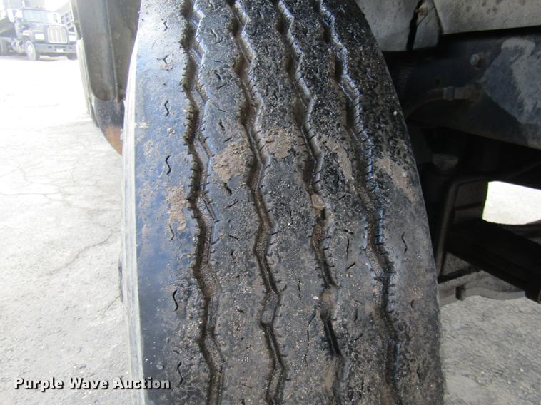 image for item DE5950 1991 Mack RD690S dump truck