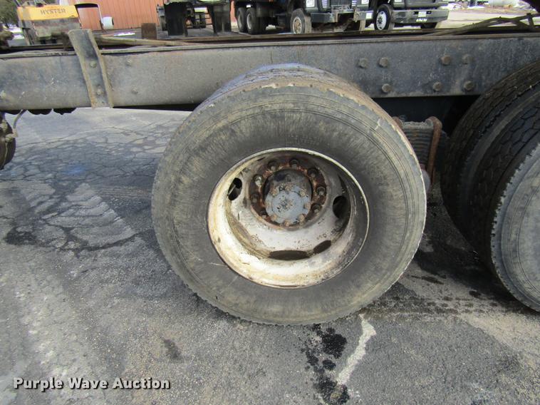 image for item DE5950 1991 Mack RD690S dump truck