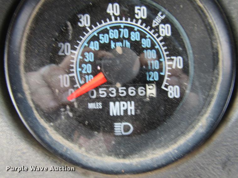 image for item DE5951 1991 Mack RD690S dump truck