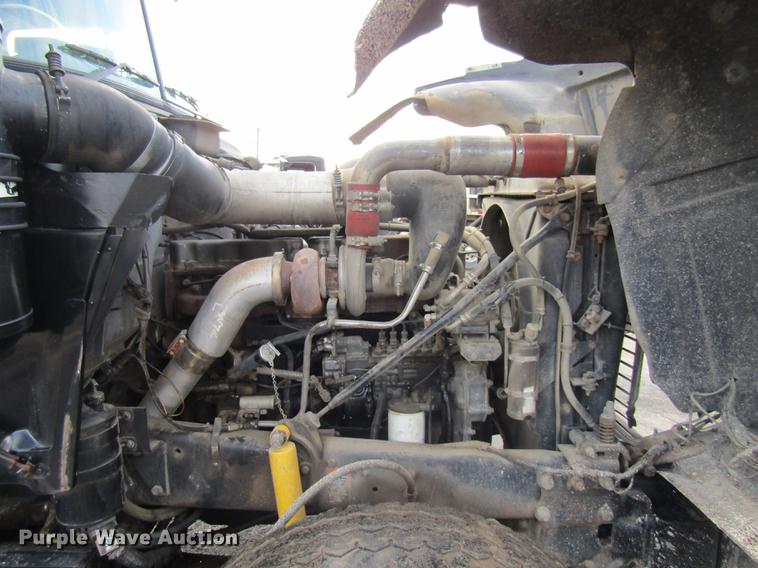 image for item DE5951 1991 Mack RD690S dump truck