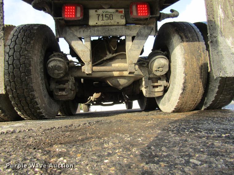 image for item DE5951 1991 Mack RD690S dump truck