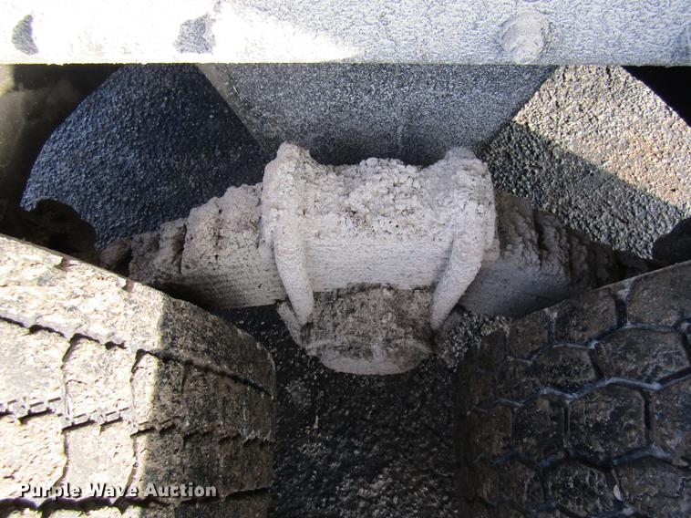 image for item DE5951 1991 Mack RD690S dump truck