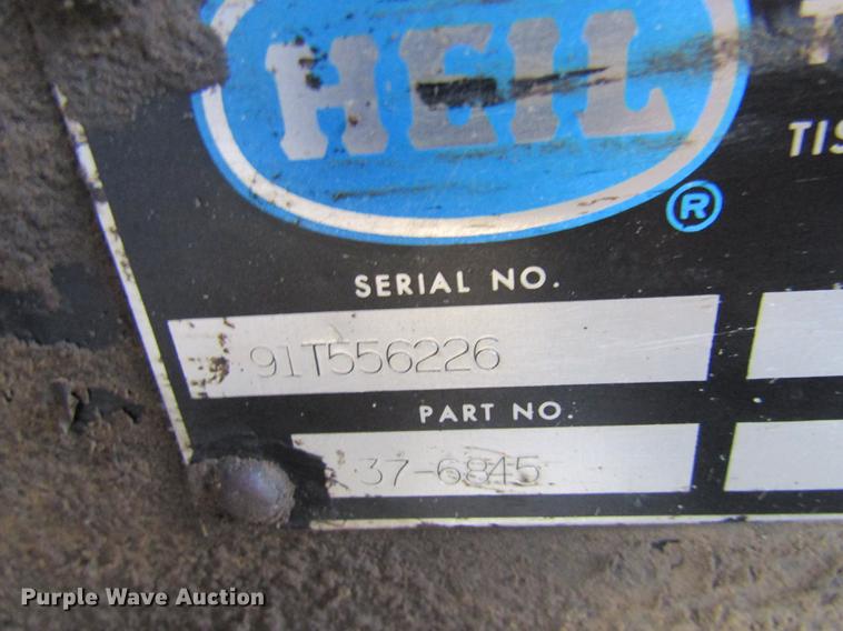 image for item DE5951 1991 Mack RD690S dump truck