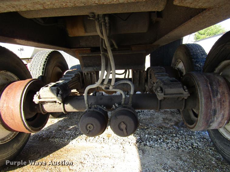 image for item DE5955 1994 East end dump trailer