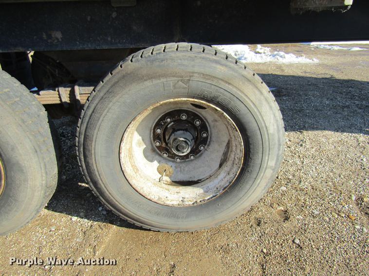 image for item DE5955 1994 East end dump trailer