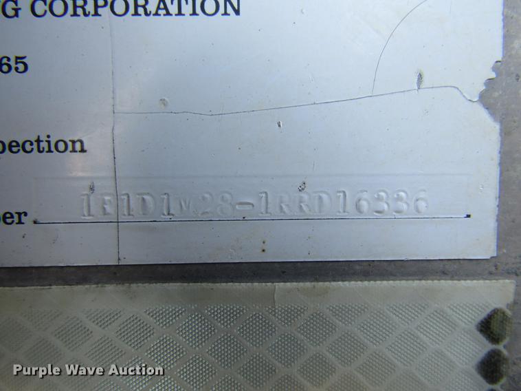 image for item DE5955 1994 East end dump trailer