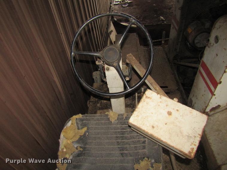 image for item DE5956 Cedarapids BSF531 paver