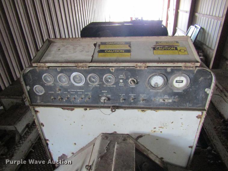 image for item DE5956 Cedarapids BSF531 paver