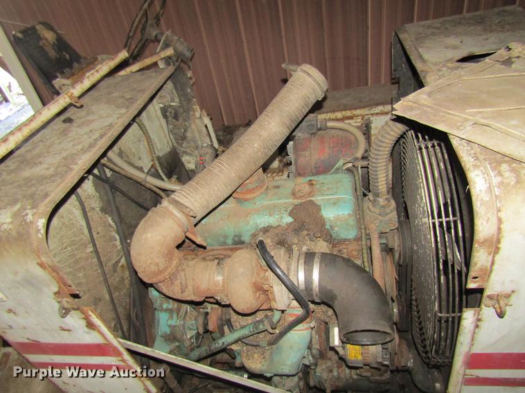 image for item DE5956 Cedarapids BSF531 paver