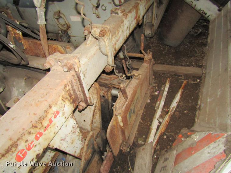 image for item DE5956 Cedarapids BSF531 paver