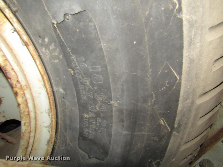 image for item DE5956 Cedarapids BSF531 paver