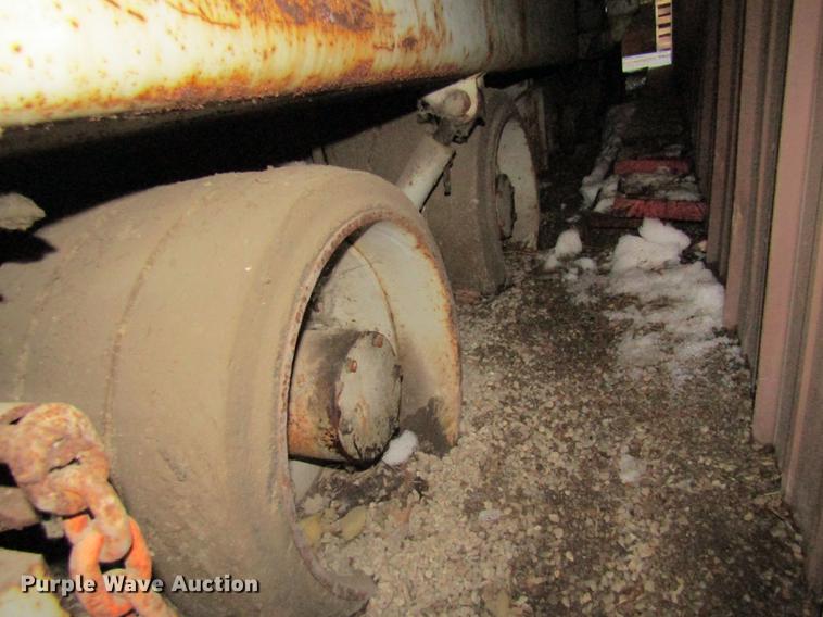 image for item DE5956 Cedarapids BSF531 paver