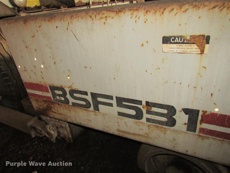 image for item DE5956 Cedarapids BSF531 paver