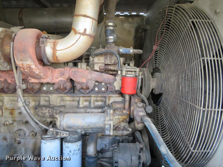 image for item DE6396 1995 Leroi 1600 Versatrol air compressor