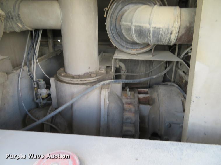 image for item DE6396 1995 Leroi 1600 Versatrol air compressor