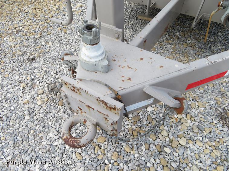 image for item DE6396 1995 Leroi 1600 Versatrol air compressor