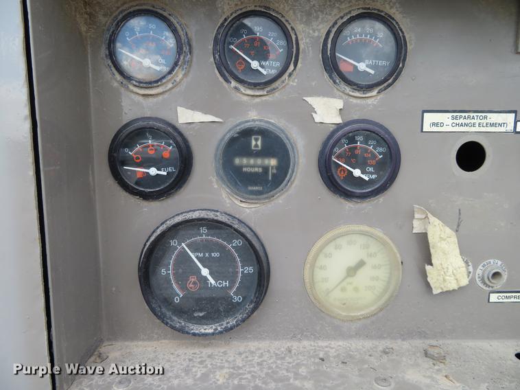 image for item DE6396 1995 Leroi 1600 Versatrol air compressor