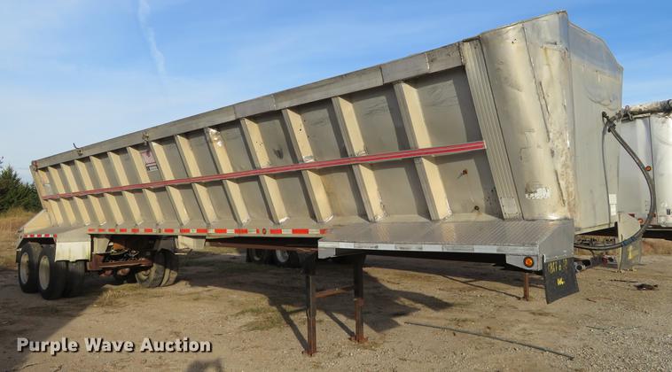 image for item DE6533 1995 Vantage SV-102 end dump trailer