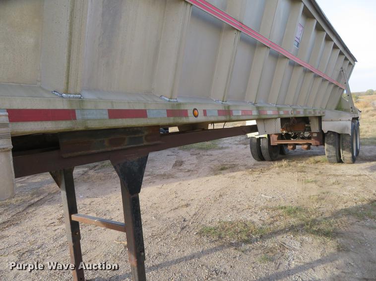 image for item DE6533 1995 Vantage SV-102 end dump trailer