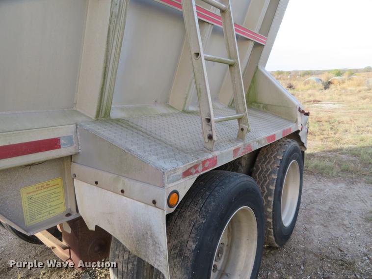 image for item DE6533 1995 Vantage SV-102 end dump trailer
