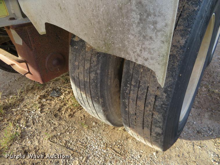 image for item DE6533 1995 Vantage SV-102 end dump trailer