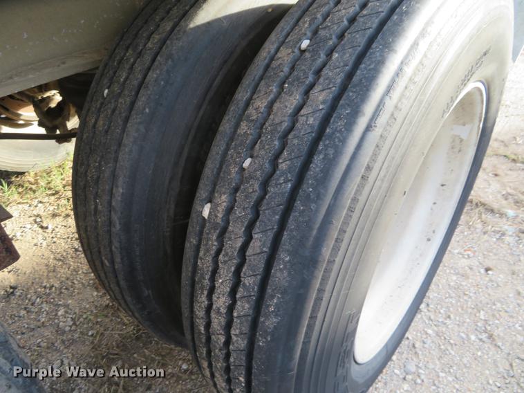 image for item DE6533 1995 Vantage SV-102 end dump trailer