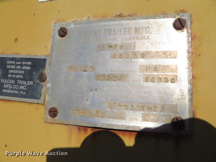 image for item DE6551 1975 Vulcan LB-4038 drop deck equipment trailer