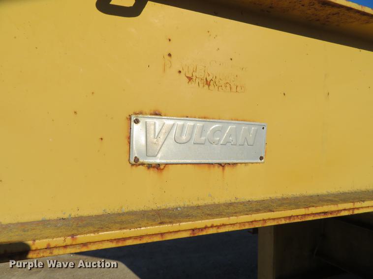 image for item DE6551 1975 Vulcan LB-4038 drop deck equipment trailer