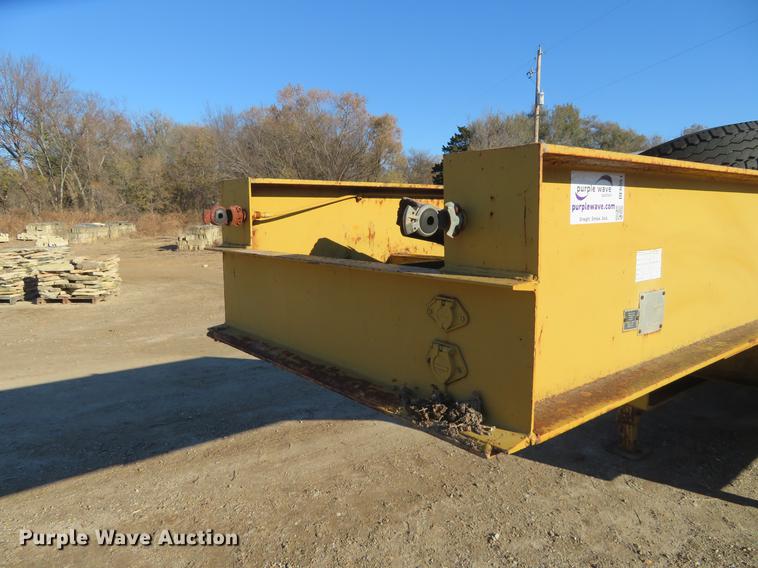 image for item DE6551 1975 Vulcan LB-4038 drop deck equipment trailer