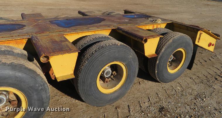 image for item DE6551 1975 Vulcan LB-4038 drop deck equipment trailer