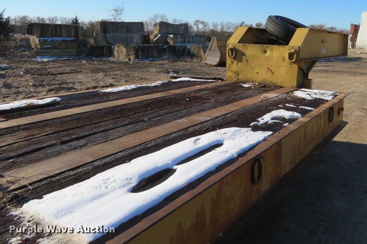 image for item DE6551 1975 Vulcan LB-4038 drop deck equipment trailer