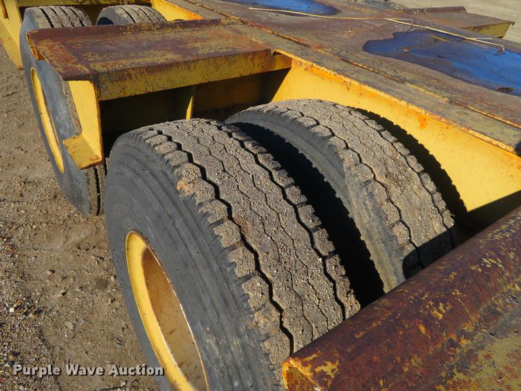 image for item DE6551 1975 Vulcan LB-4038 drop deck equipment trailer