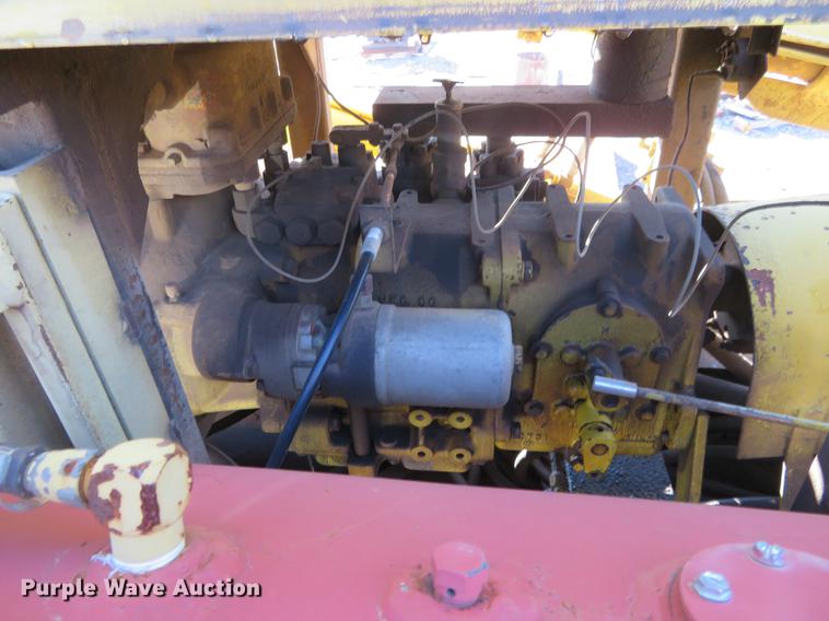 image for item DE6565 1996 International 8200 drilling rig truck