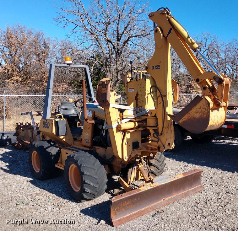 image for item DE6568 1999 Case 560 trencher