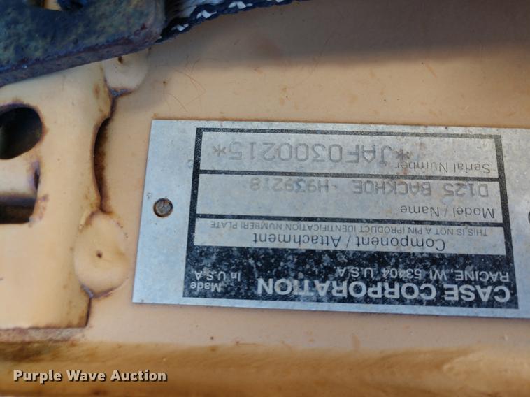 image for item DE6568 1999 Case 560 trencher