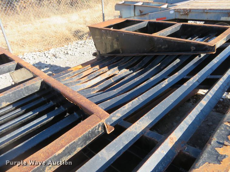 image for item DE6569 2014 PJ equipment trailer