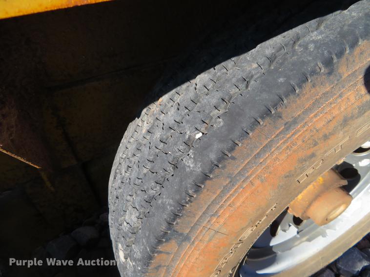 image for item DE6571 1993 Belshe T-1 utility trailer