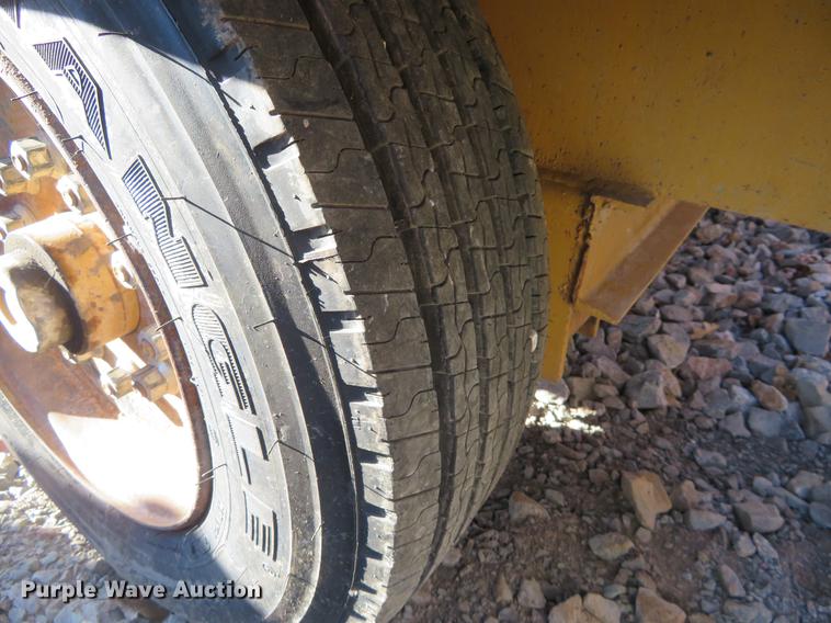 image for item DE6572 2013 Belshe FB9T equipment trailer