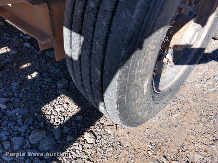 image for item DE6575 2011 Belshe FB9T equipment trailer