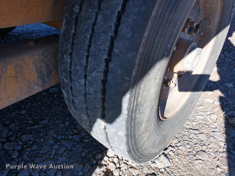 image for item DE6575 2011 Belshe FB9T equipment trailer