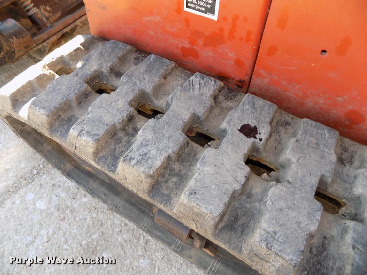 image for item DE7556 2006 Ditch Witch SK350 compact utility loader