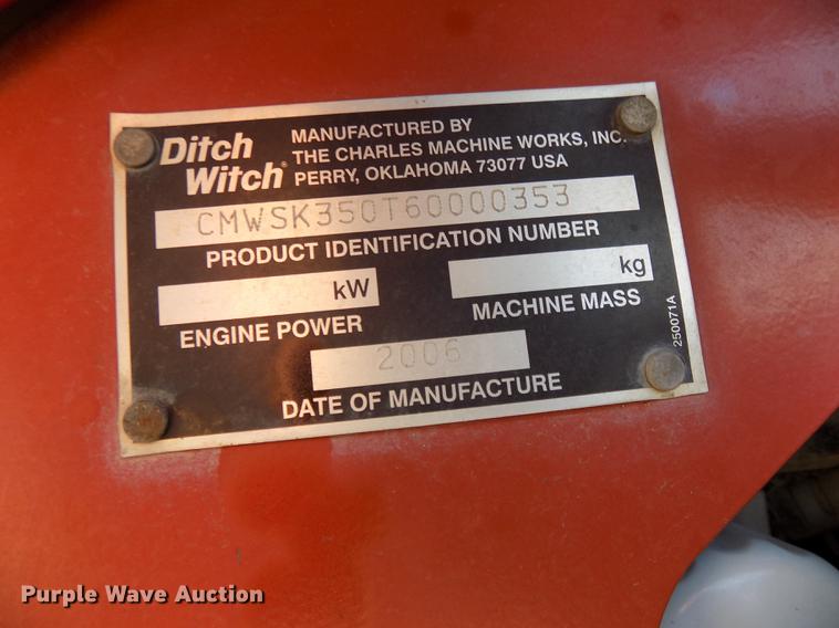 image for item DE7556 2006 Ditch Witch SK350 compact utility loader