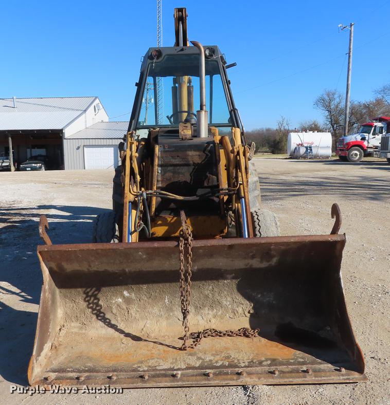 image for item DF1290 1982 Case 580D backhoe